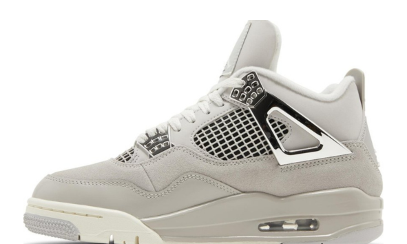 WMNS Nike Air Jordan 4 Retro 'Frozen Moments'