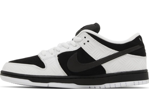 Nike SB Dunk Low 'TIGHTBOOTH'