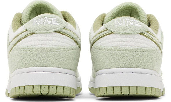 WMNS Nike Dunk Low SE Fleece Pack 'Honeydew'