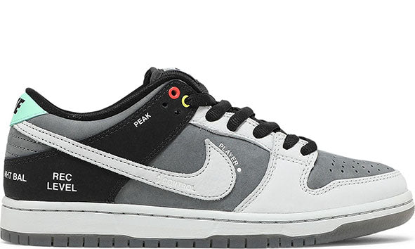 Nike SB Dunk Low 'VX1000'